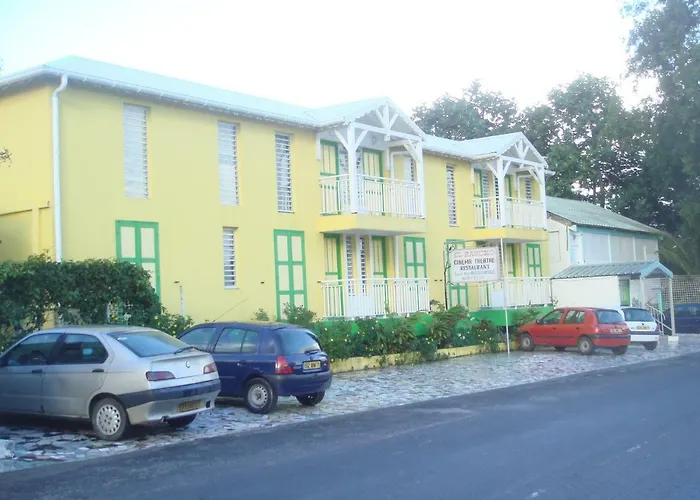 Hotel El Rancho à Grand-Bourg 