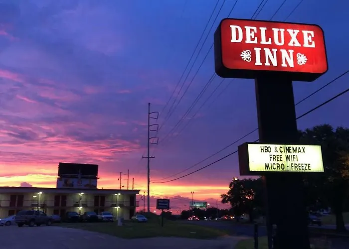 Deluxe Inn