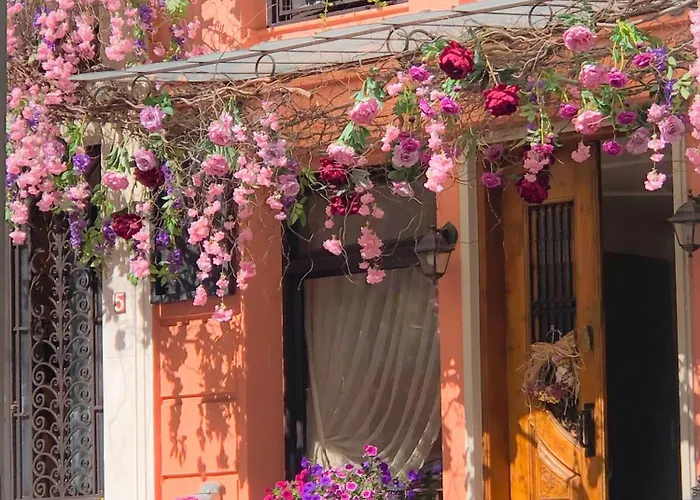 Sweet Home Hotel