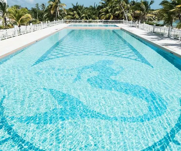 Belize Dive Haven Resort & Marina