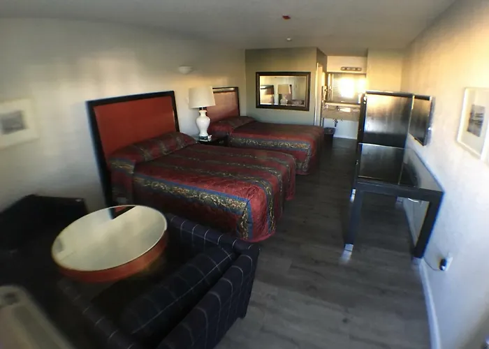 Valley Inn & Suites