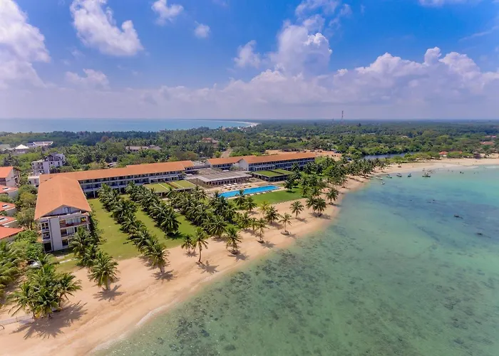 Amaya Beach Passikudah