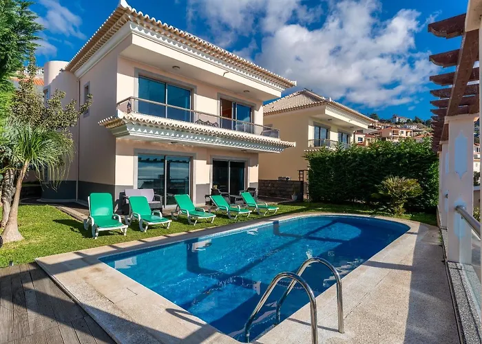 Funchal (Madeira) Villas with private pool