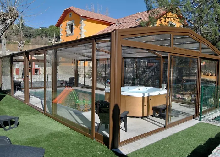 Villas con piscina privada en Collado Mediano