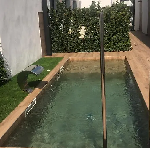 Hoteles con Piscina en El Poble Nou del Delta