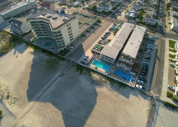 Commander By The Sea Motel