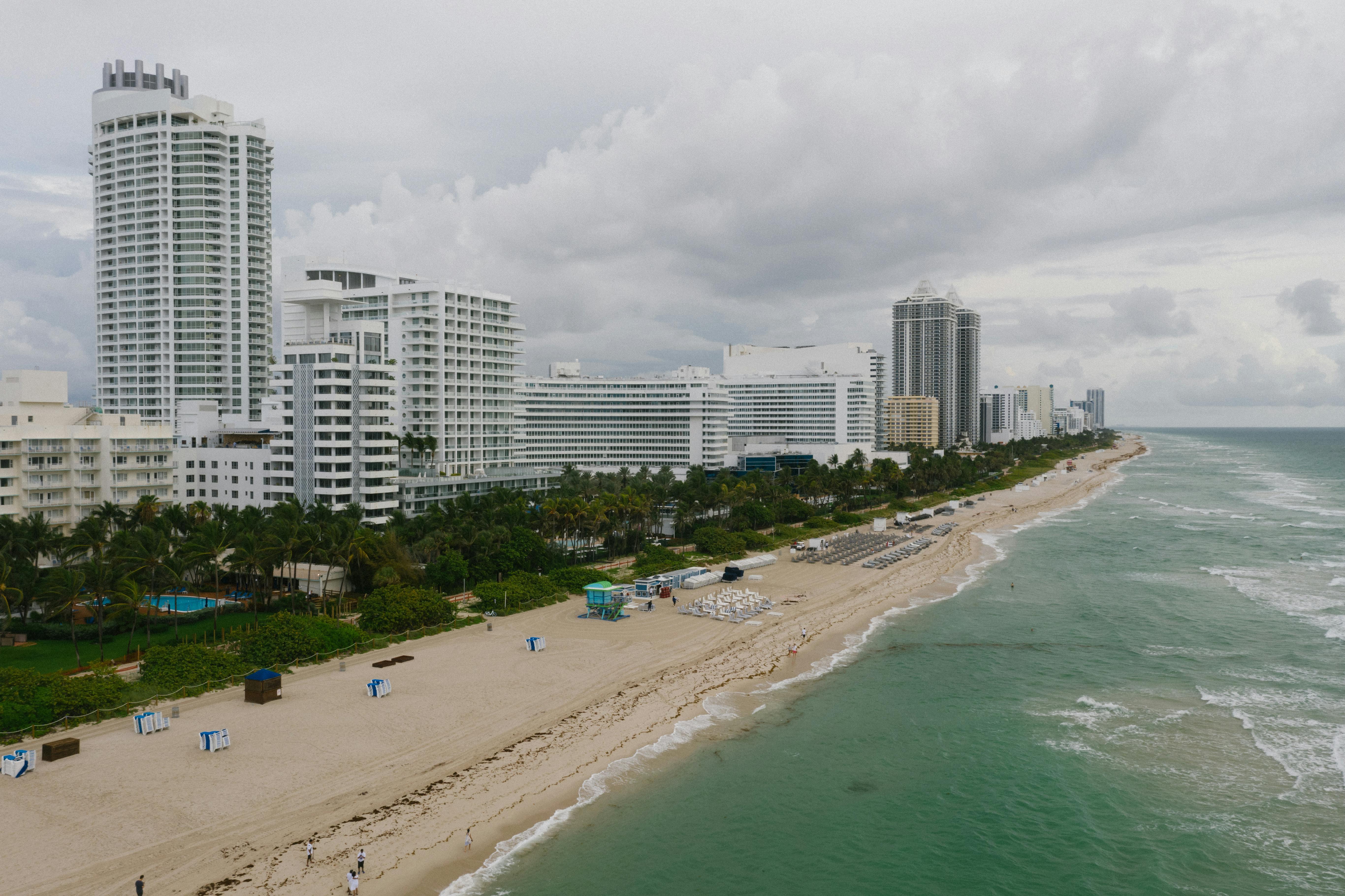 Miami Beach Hotels With Pool